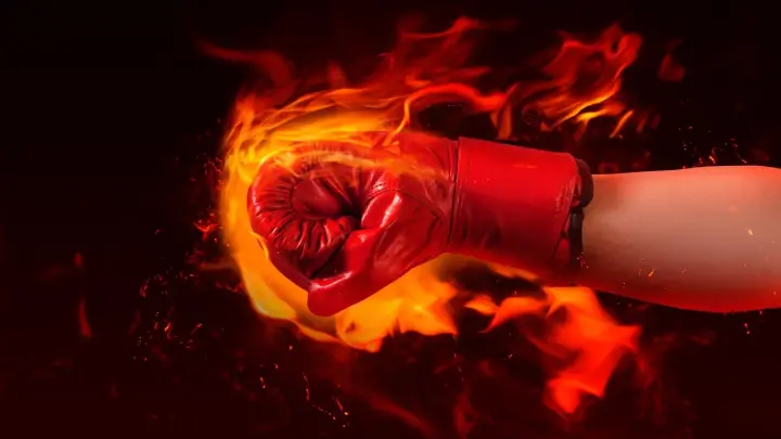 Победа русского боксёра «порвала» турков. В воздух полетели стулья и бутылки: Такого побоища Трабзон ещё не видел